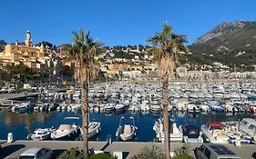 Superbe 2P vue mer, ensoleillé, piscine